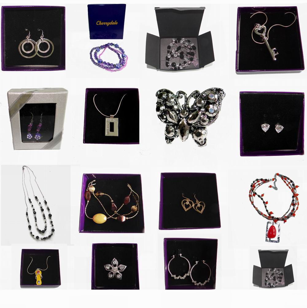 buy costume jewelry in bulk