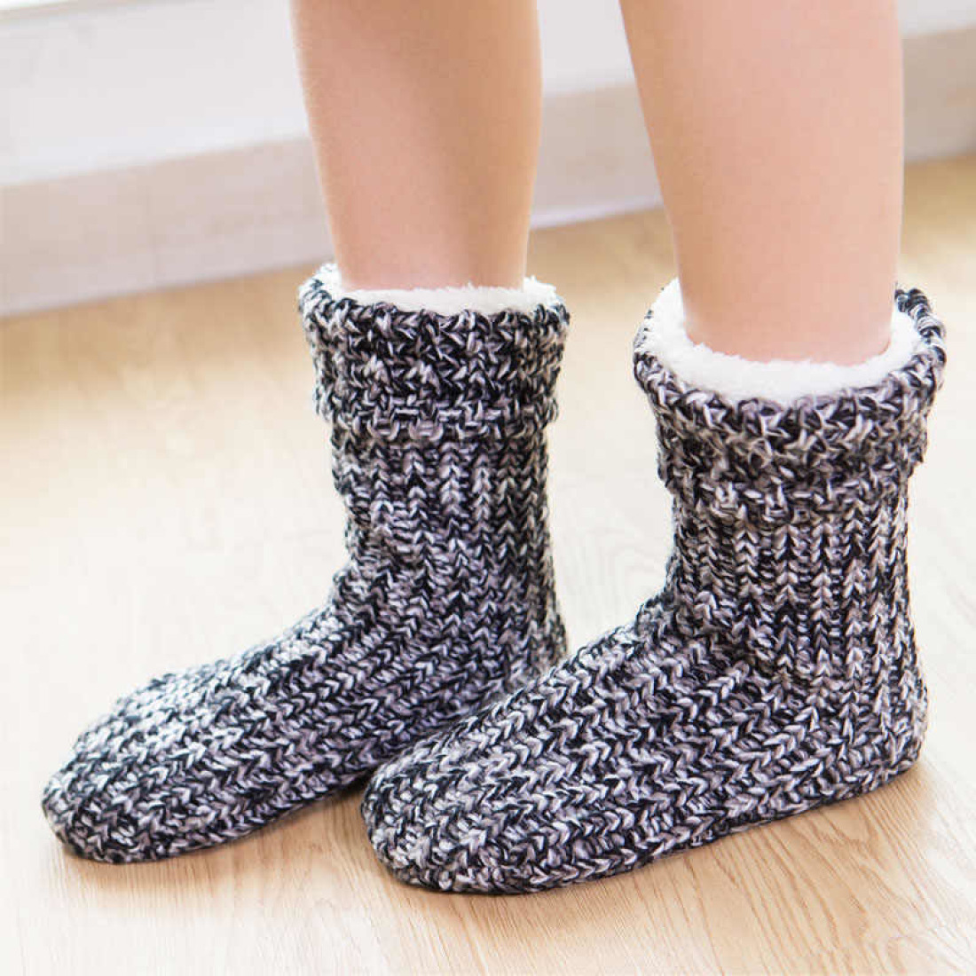 socks with skids