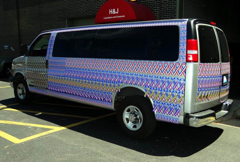 Patriotic Chevy Van 1 dk.jpg