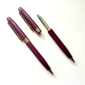 Mechanicalpencilmaroon.jpg