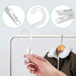 2f8988e4 05e8 4d4a Aa7f 4ac7a9c620bd 10 Pcs Laundry Hooks Clip Plastic Clothes Hangers Item 9374 6.jpg