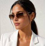 5b3b994e 0d6f 42b2 8b61 08977492d8e0 Amber Luxe Rimless Rectangle Sunglasses Gold Frame Item 9434 3.jpg