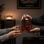 C5fe49cb B62f 4b44 B916 2e63179fb2ae Stormtrooper Galactic Helmet Whiskey Decanter 750ml Set With 6.jpg