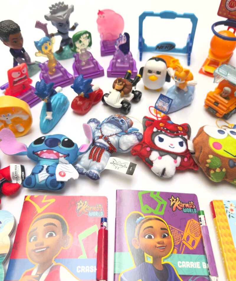 32fe0c3a 2d32 456c 85e6 c85780688c88 assorted mcdonald s happy meal toys item 9521 4 2.jpg