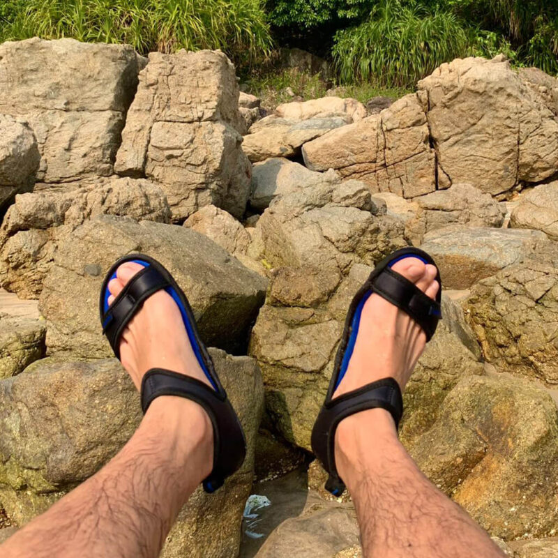 F0241f41 47b1 4aaa 90a8 3bb396023fef flopeeze fun comfortable waterproof protective footwear asso 6 3.jpg